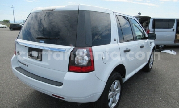 Buy Import Land Rover Freelander White Car in Dar es Salaam in Dar es Salaam Buy Import Land Rover Freelander White Car in Dar es Salaam in Dar es Salaam