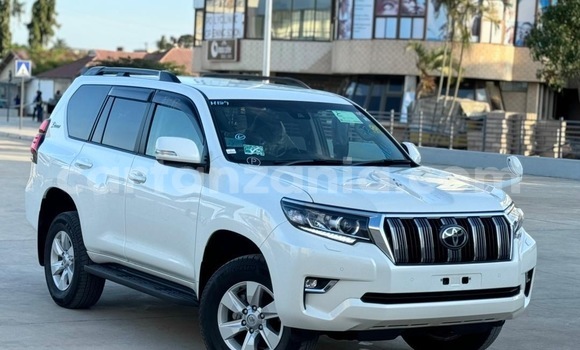 Buy Import Toyota Land Cruiser Prado White Car in Dar es Salaam in Dar es Salaam Buy Import Toyota Land Cruiser Prado White Car in Dar es Salaam in Dar es Salaam