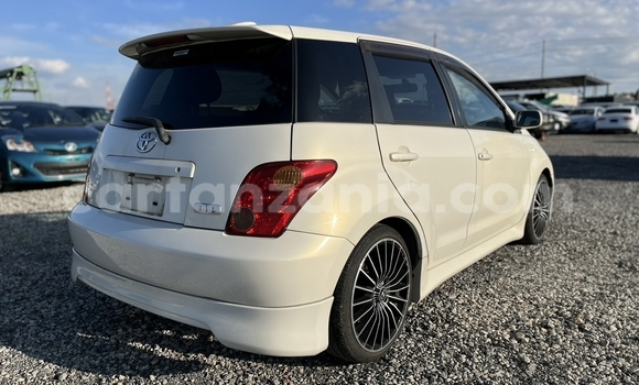 Nunua Imported Toyota IST Nyingine Gari ndani ya Dar es Salaam nchini Dar es Salaam Nunua Imported Toyota IST Nyingine Gari ndani ya Dar es Salaam nchini Dar es Salaam