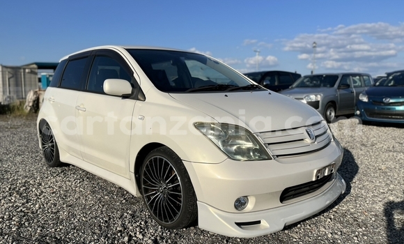 Nunua Imported Toyota IST Nyingine Gari ndani ya Dar es Salaam nchini Dar es Salaam Nunua Imported Toyota IST Nyingine Gari ndani ya Dar es Salaam nchini Dar es Salaam