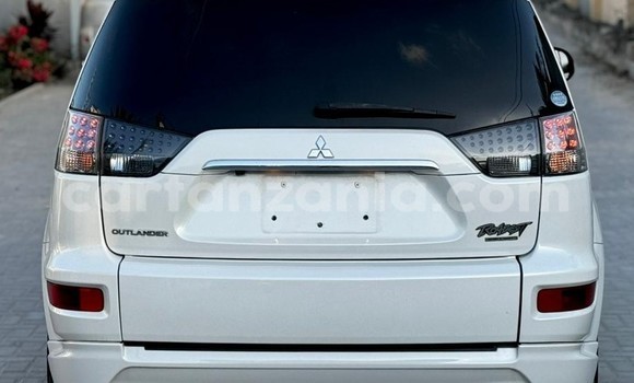 Buy Import Mitsubishi Outlander White Car in Dar es Salaam in Dar es Salaam Buy Import Mitsubishi Outlander White Car in Dar es Salaam in Dar es Salaam