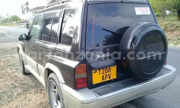 Nunua Ilio tumika Suzuki Escudo Nyeusi Gari ndani ya Dar es Salaam nchini Dar es Salaam Nunua Ilio tumika Suzuki Escudo Nyeusi Gari ndani ya Dar es Salaam nchini Dar es Salaam