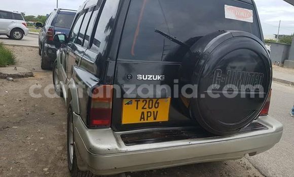 Nunua Ilio tumika Suzuki Escudo Nyeusi Gari ndani ya Dar es Salaam nchini Dar es Salaam Nunua Ilio tumika Suzuki Escudo Nyeusi Gari ndani ya Dar es Salaam nchini Dar es Salaam