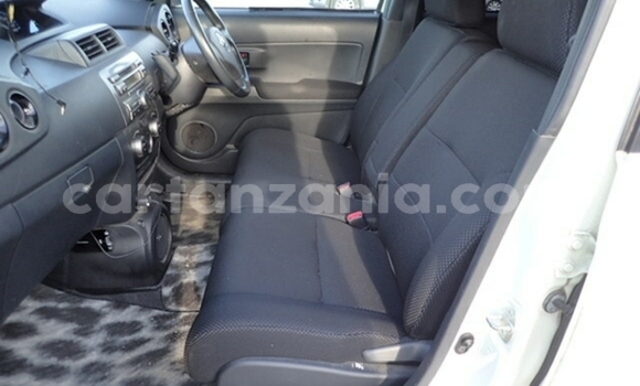 Nunua Imported Toyota bB Nyingine Gari ndani ya Dar es Salaam nchini Dar es Salaam Nunua Imported Toyota bB Nyingine Gari ndani ya Dar es Salaam nchini Dar es Salaam