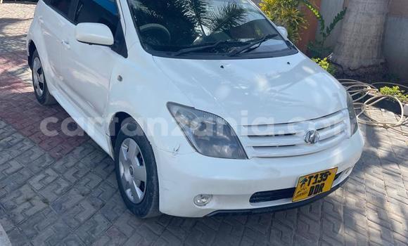 Nunua Ilio tumika Toyota IST Nyeupe Gari ndani ya Dar es Salaam nchini Dar es Salaam Nunua Ilio tumika Toyota IST Nyeupe Gari ndani ya Dar es Salaam nchini Dar es Salaam