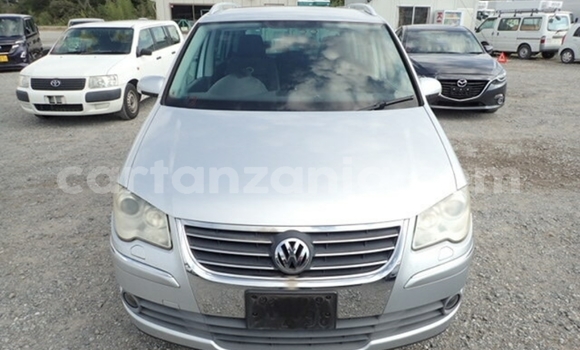 Buy Import Volkswagen Touran Silver Car in Dar es Salaam in Dar es Salaam