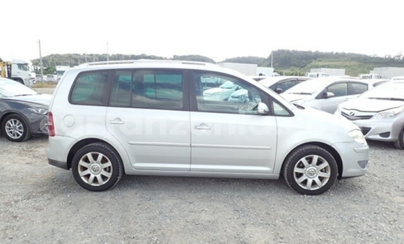 Buy Import Volkswagen Touran Silver Car in Dar es Salaam in Dar es Salaam Buy Import Volkswagen Touran Silver Car in Dar es Salaam in Dar es Salaam