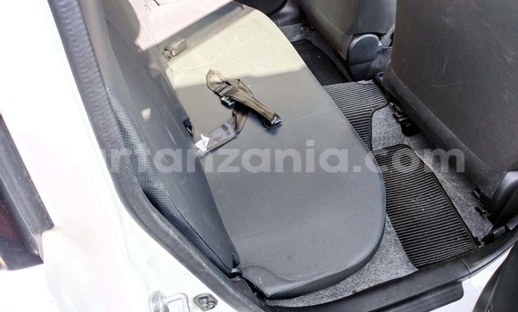 Nunua Mpya Toyota Probox Nyeupe Gari ndani ya Geita nchini Geita Nunua Mpya Toyota Probox Nyeupe Gari ndani ya Geita nchini Geita