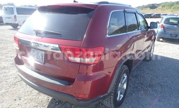 Nunua Imported Jeep Grand Cherokee Nyekundu Gari ndani ya Dar es Salaam nchini Dar es Salaam Nunua Imported Jeep Grand Cherokee Nyekundu Gari ndani ya Dar es Salaam nchini Dar es Salaam