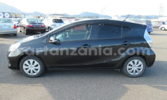 Buy Import Toyota Aqua Black Car in Dar es Salaam in Dar es Salaam Buy Import Toyota Aqua Black Car in Dar es Salaam in Dar es Salaam