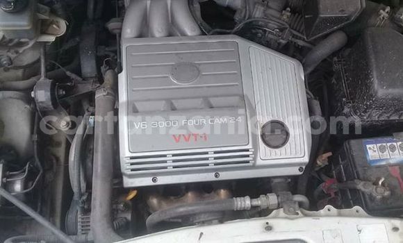 Nunua Ilio tumika Toyota Harrier Nyeupe Gari ndani ya Dar es Salaam nchini Dar es Salaam Nunua Ilio tumika Toyota Harrier Nyeupe Gari ndani ya Dar es Salaam nchini Dar es Salaam