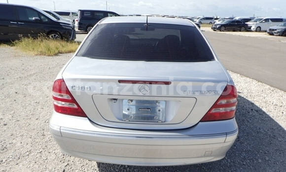 Nunua Imported Mercedes-Benz C180 coupe Fedha Gari ndani ya Dar es Salaam nchini Dar es Salaam Nunua Imported Mercedes-Benz C180 coupe Fedha Gari ndani ya Dar es Salaam nchini Dar es Salaam