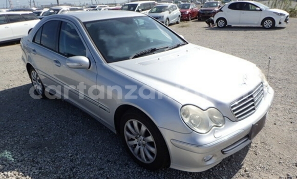 Nunua Imported Mercedes-Benz C180 coupe Fedha Gari ndani ya Dar es Salaam nchini Dar es Salaam Nunua Imported Mercedes-Benz C180 coupe Fedha Gari ndani ya Dar es Salaam nchini Dar es Salaam
