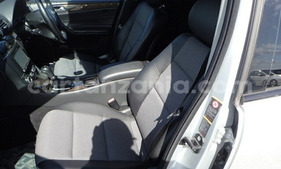 Nunua Imported Mercedes-Benz C180 coupe Fedha Gari ndani ya Dar es Salaam nchini Dar es Salaam Nunua Imported Mercedes-Benz C180 coupe Fedha Gari ndani ya Dar es Salaam nchini Dar es Salaam