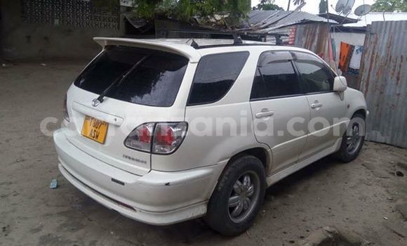 Nunua Ilio tumika Toyota Harrier Nyeupe Gari ndani ya Dar es Salaam nchini Dar es Salaam Nunua Ilio tumika Toyota Harrier Nyeupe Gari ndani ya Dar es Salaam nchini Dar es Salaam