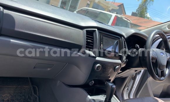 Nunua Mpya Ford Ranger Nyeupe Gari ndani ya Dar es Salaam nchini Dar es Salaam Nunua Mpya Ford Ranger Nyeupe Gari ndani ya Dar es Salaam nchini Dar es Salaam
