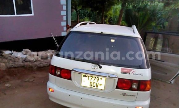 Nunua Ilio tumika Toyota Ipsum Nyeupe Gari ndani ya Dar es Salaam nchini Dar es Salaam Nunua Ilio tumika Toyota Ipsum Nyeupe Gari ndani ya Dar es Salaam nchini Dar es Salaam