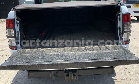 Nunua Mpya Ford Ranger Nyeupe Gari ndani ya Dar es Salaam nchini Dar es Salaam Nunua Mpya Ford Ranger Nyeupe Gari ndani ya Dar es Salaam nchini Dar es Salaam