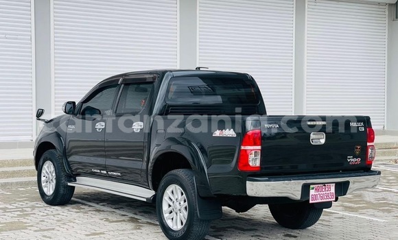 Nunua Imported Toyota Hiluxe VIGO Nyeusi Gari ndani ya Dar es Salaam nchini Dar es Salaam Nunua Imported Toyota Hiluxe VIGO Nyeusi Gari ndani ya Dar es Salaam nchini Dar es Salaam