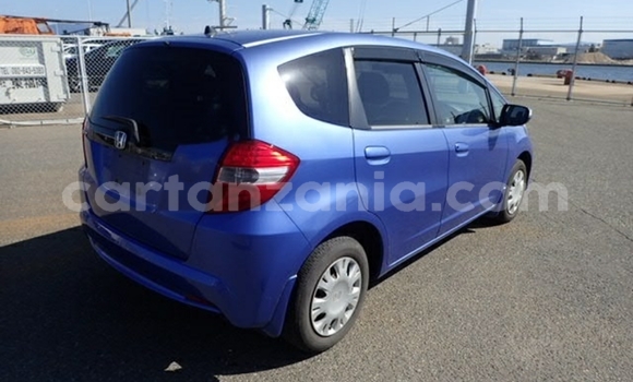 Nunua Imported Honda FIT Bluu Gari ndani ya Dar es Salaam nchini Dar es Salaam Nunua Imported Honda FIT Bluu Gari ndani ya Dar es Salaam nchini Dar es Salaam