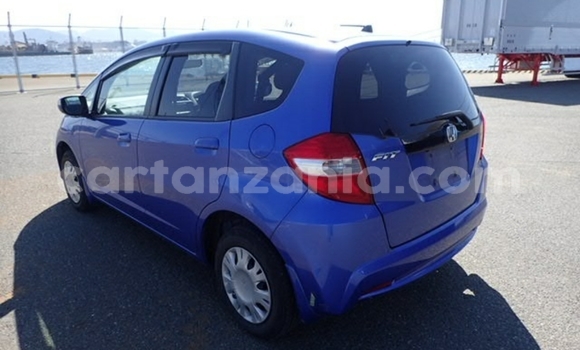 Nunua Imported Honda FIT Bluu Gari ndani ya Dar es Salaam nchini Dar es Salaam Nunua Imported Honda FIT Bluu Gari ndani ya Dar es Salaam nchini Dar es Salaam