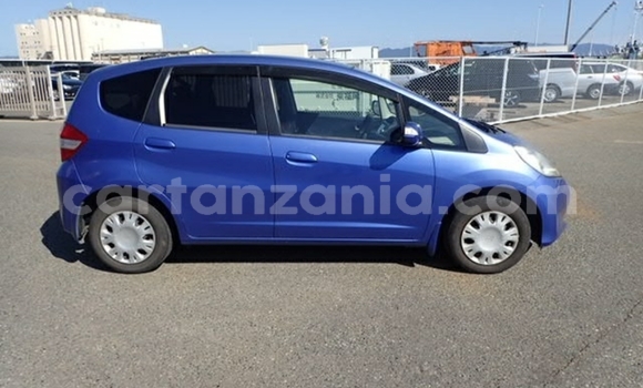 Nunua Imported Honda FIT Bluu Gari ndani ya Dar es Salaam nchini Dar es Salaam Nunua Imported Honda FIT Bluu Gari ndani ya Dar es Salaam nchini Dar es Salaam
