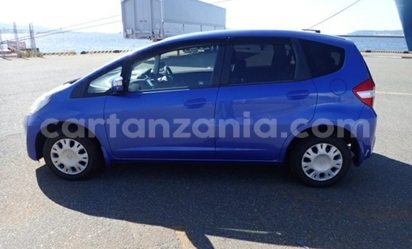 Nunua Imported Honda FIT Bluu Gari ndani ya Dar es Salaam nchini Dar es Salaam Nunua Imported Honda FIT Bluu Gari ndani ya Dar es Salaam nchini Dar es Salaam