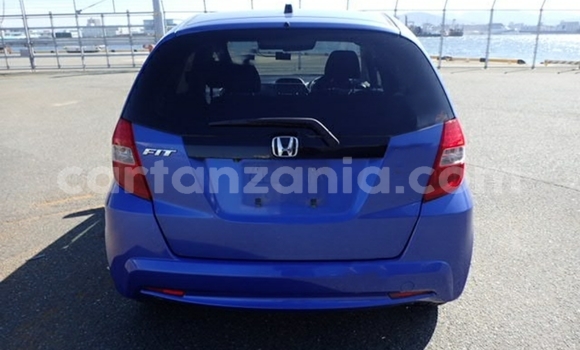 Nunua Imported Honda FIT Bluu Gari ndani ya Dar es Salaam nchini Dar es Salaam Nunua Imported Honda FIT Bluu Gari ndani ya Dar es Salaam nchini Dar es Salaam