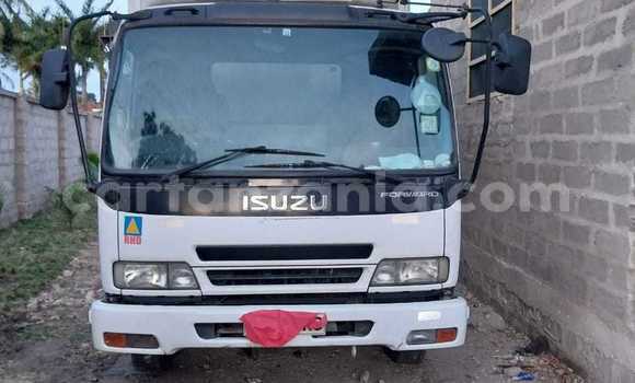 Buy Used Isuzu Amigo White Car in Dar es Salaam in Dar es Salaam