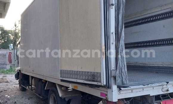 Nunua Ilio tumika Isuzu Amigo Nyeupe Gari ndani ya Dar es Salaam nchini Dar es Salaam Nunua Ilio tumika Isuzu Amigo Nyeupe Gari ndani ya Dar es Salaam nchini Dar es Salaam