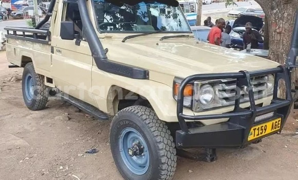 Nunua Ilio tumika Toyota Land Cruiser Nyingine Gari ndani ya Dodoma nchini Dodoma