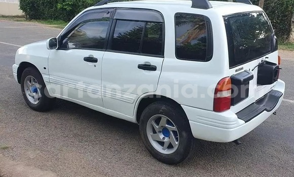 Nunua Ilio tumika Suzuki Escudo Nyeupe Gari ndani ya Dodoma nchini Dodoma Nunua Ilio tumika Suzuki Escudo Nyeupe Gari ndani ya Dodoma nchini Dodoma