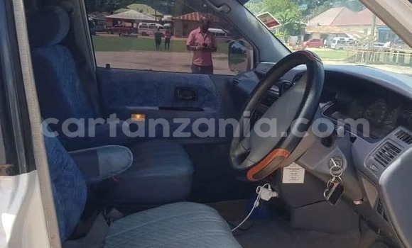 Buy Used Toyota Noah White Car in Dodoma in Dodoma Buy Used Toyota Noah White Car in Dodoma in Dodoma