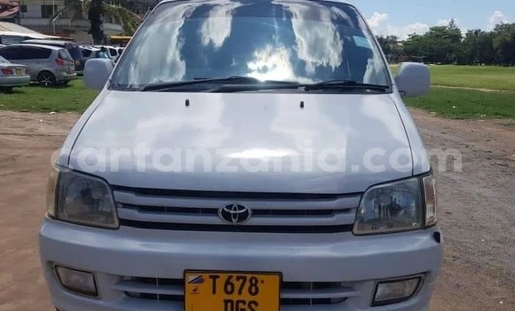 Buy Used Toyota Noah White Car in Dodoma in Dodoma Buy Used Toyota Noah White Car in Dodoma in Dodoma