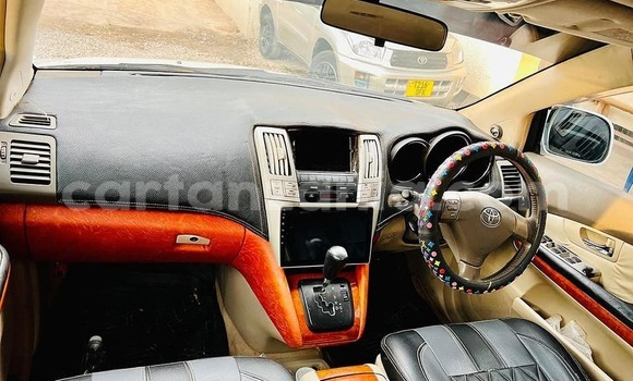 Buy Used Toyota Harrier White Car in Dodoma in Dodoma Buy Used Toyota Harrier White Car in Dodoma in Dodoma