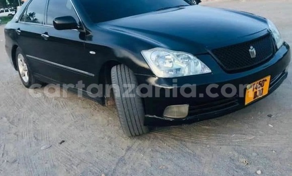Buy Used Toyota Crown Black Car in Dodoma in Dodoma