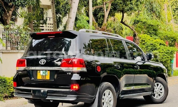 Buy Used Toyota Land Cruiser Black Car in Dodoma in Dodoma Buy Used Toyota Land Cruiser Black Car in Dodoma in Dodoma