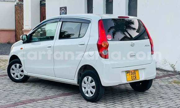 Buy Used Daihatsu Mira White Car in Dodoma in Dodoma Buy Used Daihatsu Mira White Car in Dodoma in Dodoma