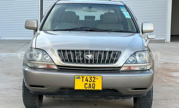 Buy Used Toyota Harrier Silver Car in Dar es Salaam in Dar es Salaam