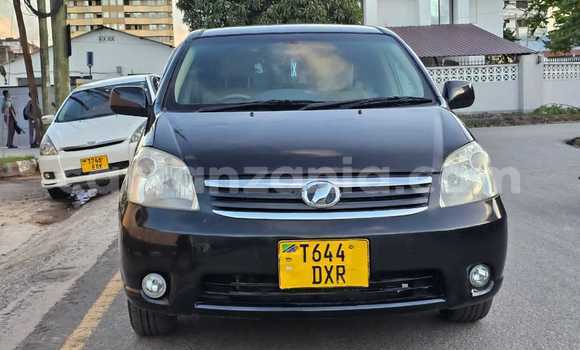 Nunua Ilio tumika Toyota Raum Nyeusi Gari ndani ya Dar es Salaam nchini Dar es Salaam