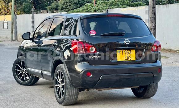 Nunua Ilio tumika Nissan Dualis Nyeusi Gari ndani ya Ilala nchini Dar es Salaam Nunua Ilio tumika Nissan Dualis Nyeusi Gari ndani ya Ilala nchini Dar es Salaam