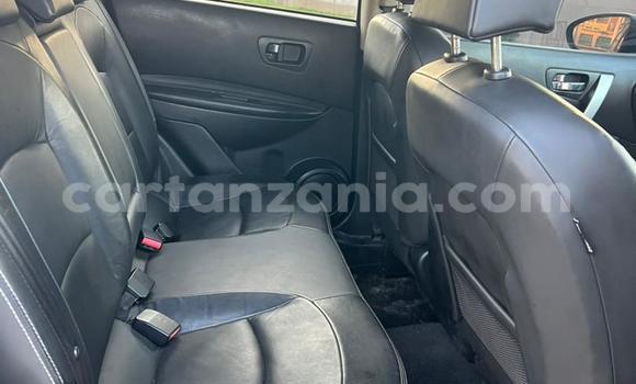 Nunua Ilio tumika Nissan Dualis Nyeusi Gari ndani ya Ilala nchini Dar es Salaam Nunua Ilio tumika Nissan Dualis Nyeusi Gari ndani ya Ilala nchini Dar es Salaam