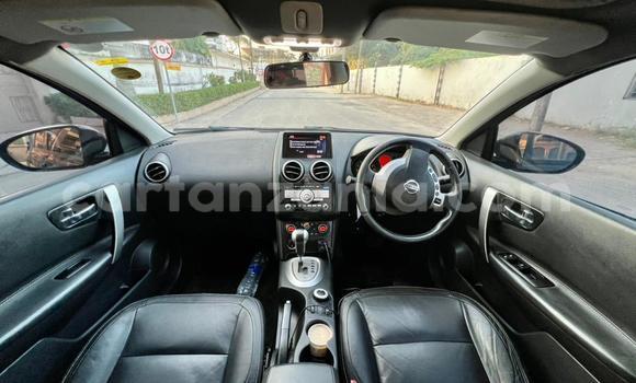 Nunua Ilio tumika Nissan Dualis Nyeusi Gari ndani ya Ilala nchini Dar es Salaam Nunua Ilio tumika Nissan Dualis Nyeusi Gari ndani ya Ilala nchini Dar es Salaam