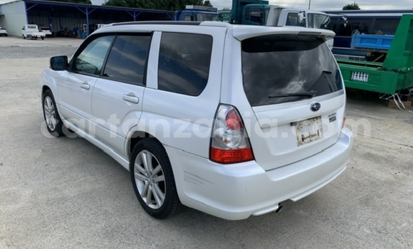 Nunua Imported Subaru Forester Nyeupe Gari ndani ya Dar es Salaam nchini Dar es Salaam Nunua Imported Subaru Forester Nyeupe Gari ndani ya Dar es Salaam nchini Dar es Salaam