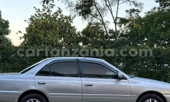 Nunua Ilio tumika Toyota Carina Fedha Gari ndani ya Ilala nchini Dar es Salaam Nunua Ilio tumika Toyota Carina Fedha Gari ndani ya Ilala nchini Dar es Salaam