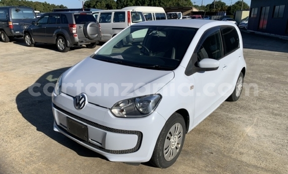 Nunua Imported Volkswagen up! Nyeupe Gari ndani ya Dar es Salaam nchini Dar es Salaam Nunua Imported Volkswagen up! Nyeupe Gari ndani ya Dar es Salaam nchini Dar es Salaam