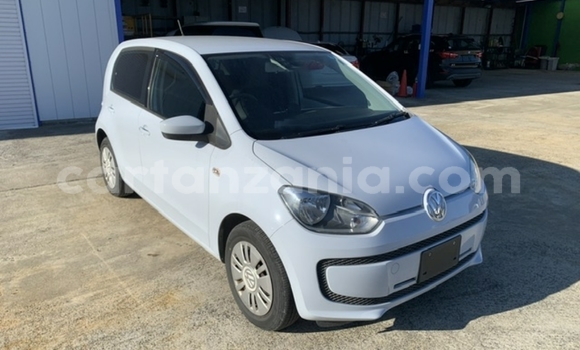 Nunua Imported Volkswagen up! Nyeupe Gari ndani ya Dar es Salaam nchini Dar es Salaam Nunua Imported Volkswagen up! Nyeupe Gari ndani ya Dar es Salaam nchini Dar es Salaam