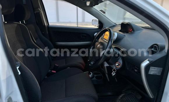 Nunua Ilio tumika Toyota Kluger Nyingine Gari ndani ya Ilala nchini Dar es Salaam Nunua Ilio tumika Toyota Kluger Nyingine Gari ndani ya Ilala nchini Dar es Salaam