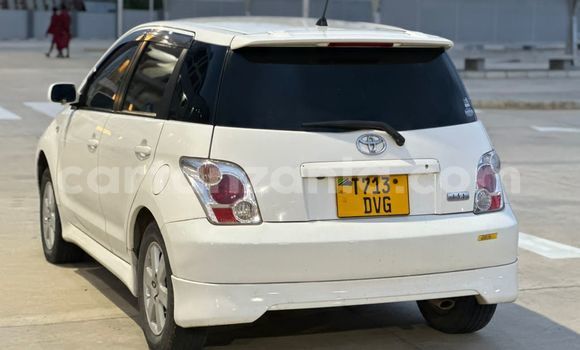 Nunua Ilio tumika Toyota IST Nyeupe Gari ndani ya Ilala nchini Dar es Salaam Nunua Ilio tumika Toyota IST Nyeupe Gari ndani ya Ilala nchini Dar es Salaam