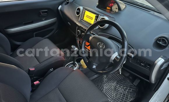 Nunua Ilio tumika Toyota IST Nyeupe Gari ndani ya Ilala nchini Dar es Salaam Nunua Ilio tumika Toyota IST Nyeupe Gari ndani ya Ilala nchini Dar es Salaam